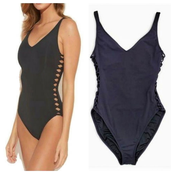 Bleu Rod Beattie Other - Bleu Rod Beattie Lace Down Knotted Twist One Piece